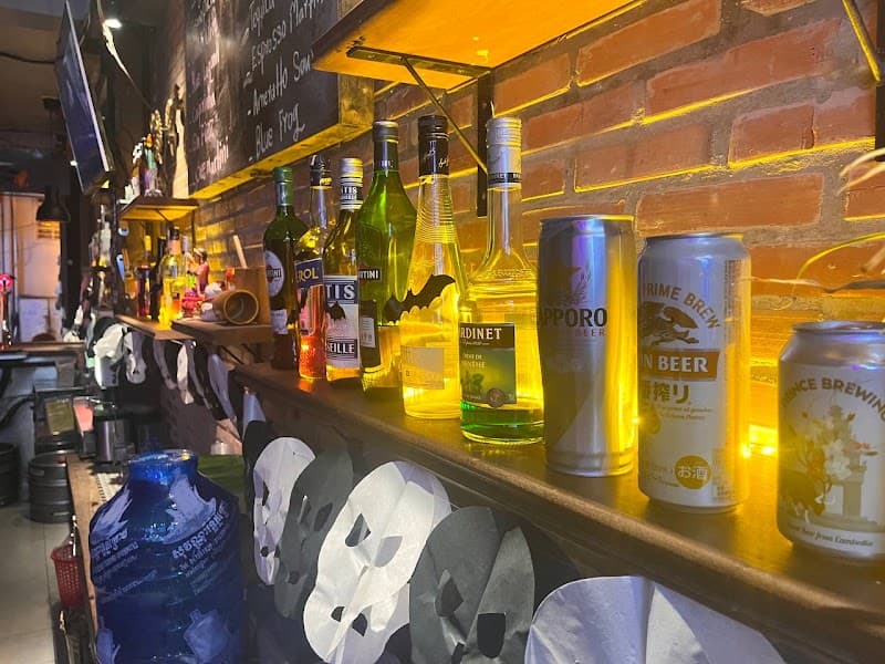 Ambar Cocktails & Karaoke Bar - Siem Reap